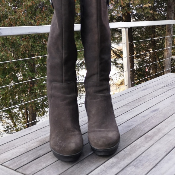 La Canadienne tall suede boots - Picture 8 of 16